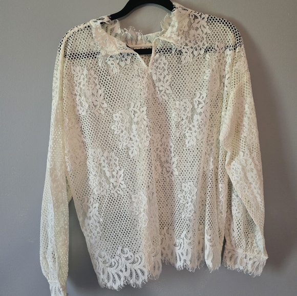G by Guliana white lace top size Medium - Picture 3 of 6